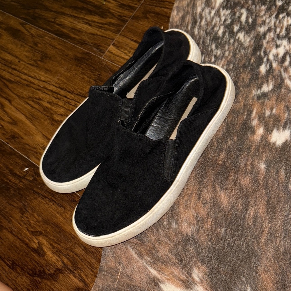 Steve Madden Black Slip-On Sneakers